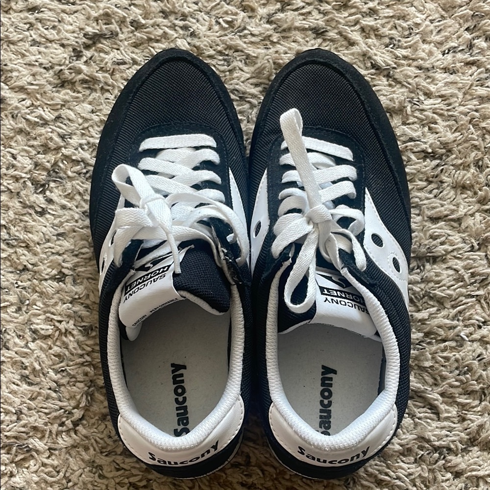 Saucony Classic Black and White Trainers
